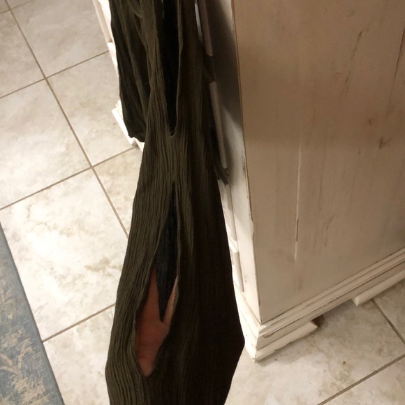 Army Green Crop Top - Picture 4 of 7